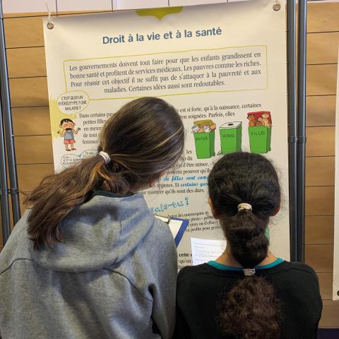 Exposition à primaire Steyl filles garçons
